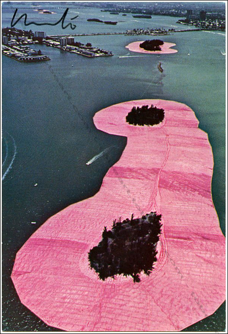 CHRISTO et Jeanne Claude: Surrounded Islands, 1980-83. Biscayne Bay, Greater Miami, Florida.