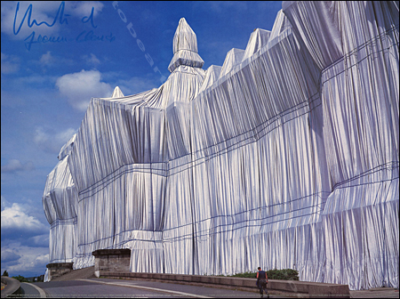 CHRISTO & Jeanne-Claude: Wrapped Reichstag / verhltter Reichstag, Berlin 1971-1975.